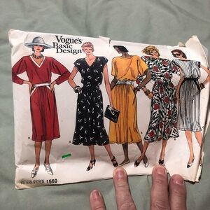 Vintage Vogue basic designs pattern 1569- 14.16.18- dress pattern -cut all there
